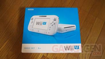 Deballage Basic Pack Wii U version blanche 09.12.2012 (2)